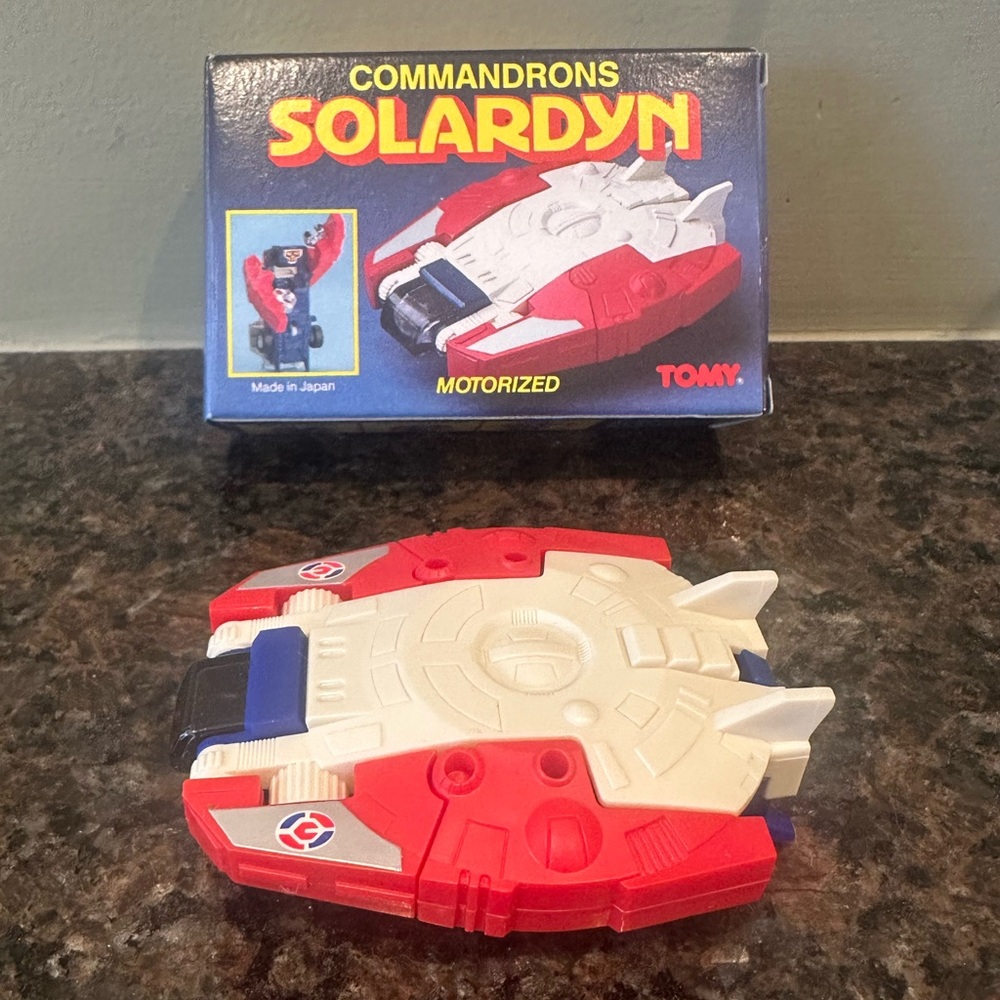 Tomy McDonald’s Commandrons Solardyn Motorized Toy